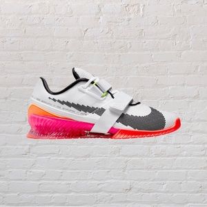 NWT NIKE ROMALEOS 4 SE SIZE 9.5 Womens